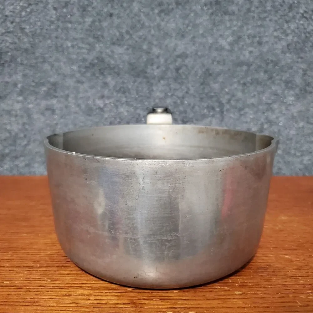 Magnalite Classic 2 Quart Saucepan 4682 Cast Aluminum Pot USA Made No Lid